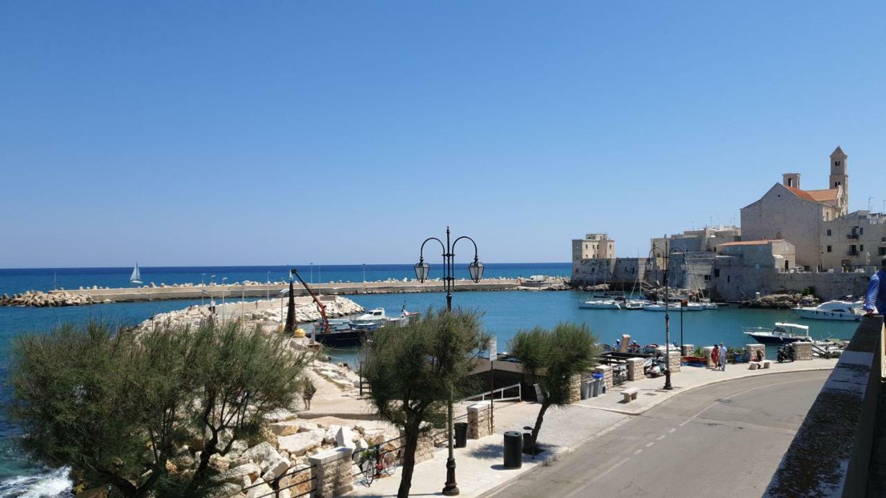 La Magia Del Mare Villa โจวีนัซโซ ภายนอก รูปภาพ